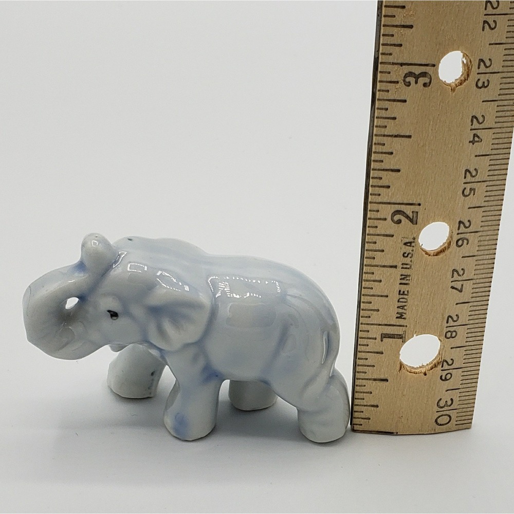 Vintage Mini Elephant Figurine Made In Japan Light‎ Blue